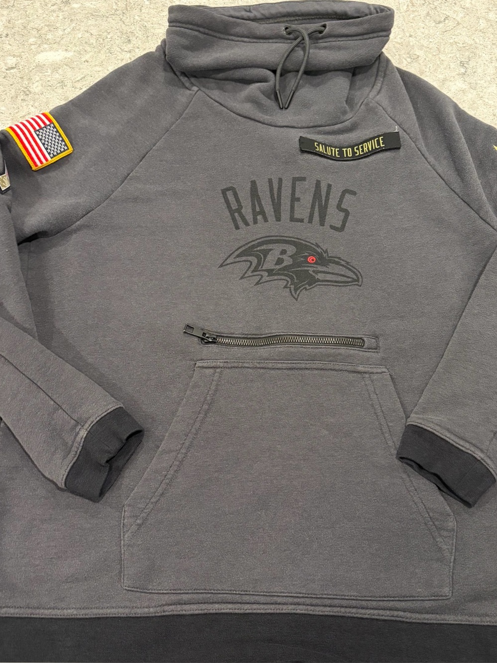 Baltimore Ravens Gray Pullover Sweatshirt - Salute to Service-Medium
